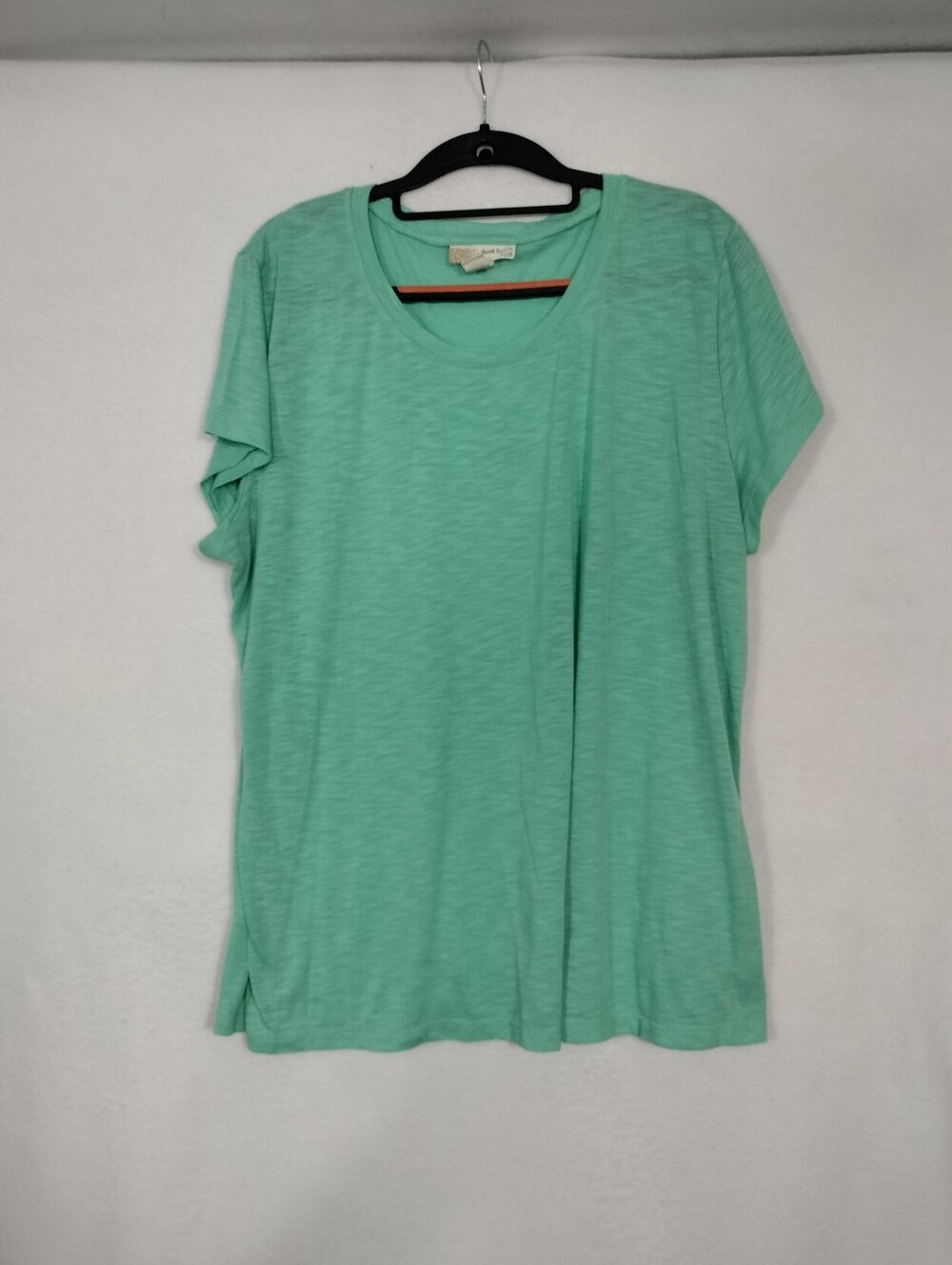 Derek Heart Mint Green Short Sleeve Scoop Neck Tee